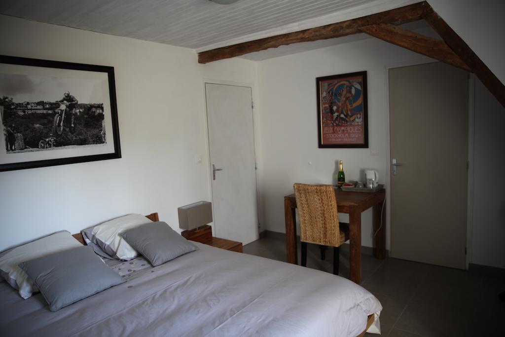La Grange O Belles Bed & Breakfast Champfremont Bagian luar foto