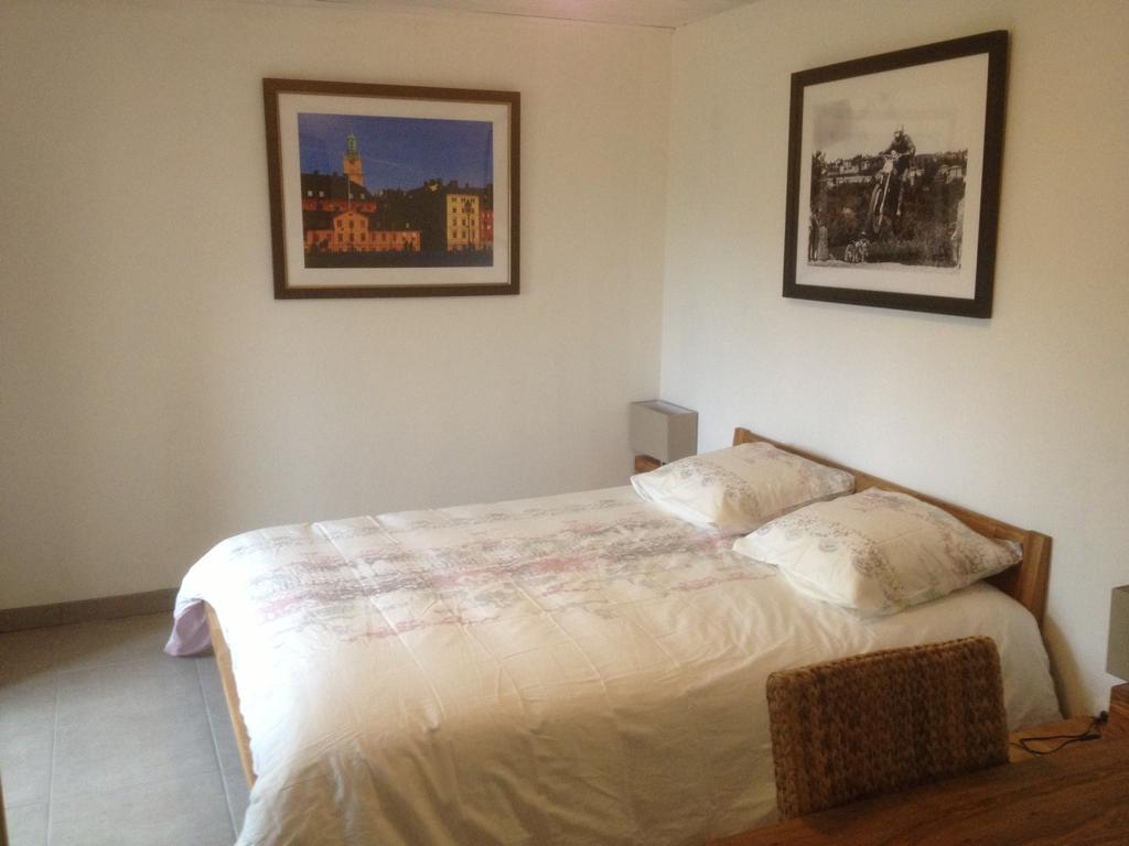 La Grange O Belles Bed & Breakfast Champfremont Ruang foto